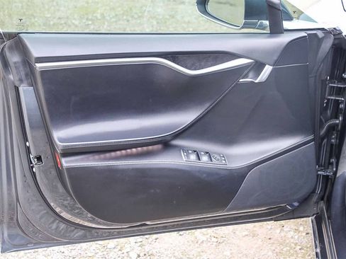 Used 2018 Tesla Model S P100D image 18