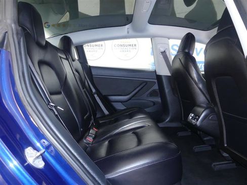 Used 2018 Tesla Model 3 Long Range image 19