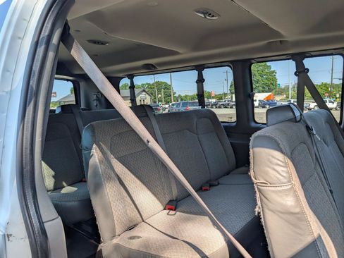 Used 2014 Chevrolet Express 3500 LT w/ LT Preferred Equipment Group RWD image 20