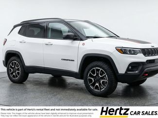 Used 2025 Jeep Compass Trailhawk video 1