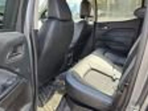 Used 2020 Chevrolet Colorado Z71 AWD/4WD image 6