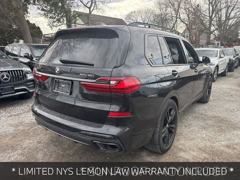 Used 2022 BMW X7 xDrive40i w/ M Sport Package image 11