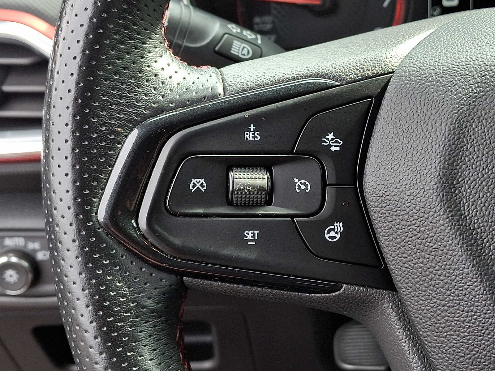Used 2023 Chevrolet TrailBlazer RS FWD image 20