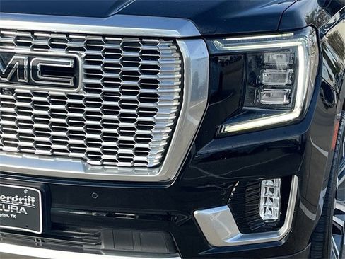Used 2024 GMC Yukon XL Denali image 9