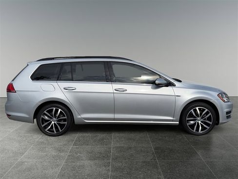 Used 2016 Volkswagen Golf Limited Edition FWD image 7
