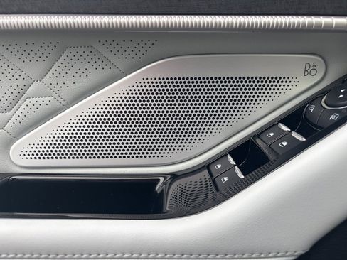 New 2025 Ford Explorer Platinum w/ Ultimate Package image 17