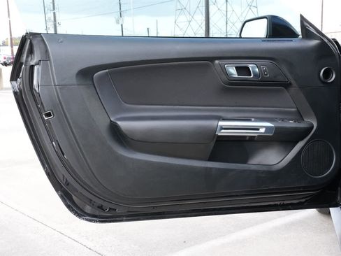 Used 2023 Ford Mustang Coupe image 16