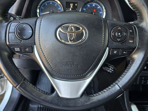 Used 2019 Toyota Corolla XSE FWD image 14