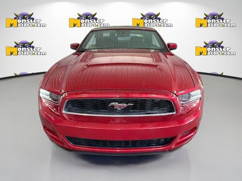 Used 2013 Ford Mustang GT Premium w/ Electronics Pkg RWD image 2