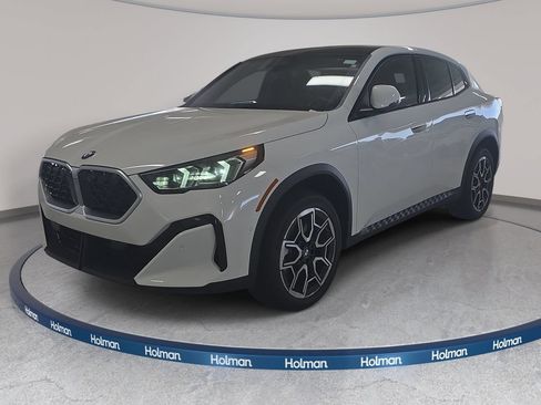 New 2026 BMW X2 xDrive28i w/ Convenience Package AWD/4WD image 1
