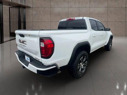 Used 2024 GMC Canyon AT4 w/ Technology Package image 7