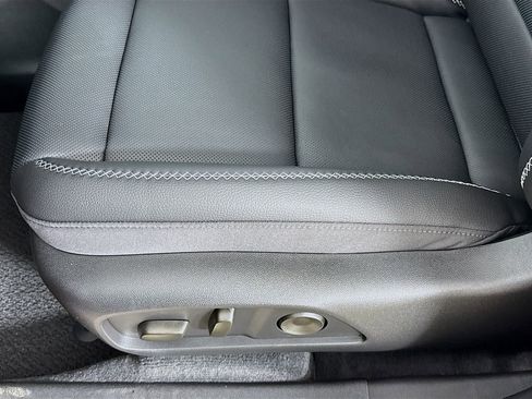 New 2026 GMC Terrain Denali w/ LPO, Black Badging Package image 21