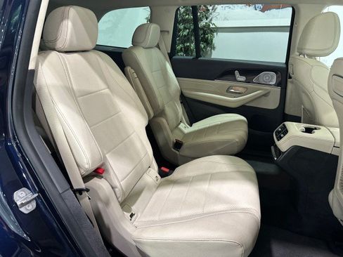 Used 2020 Mercedes-Benz GLS 450 4MATIC image 46