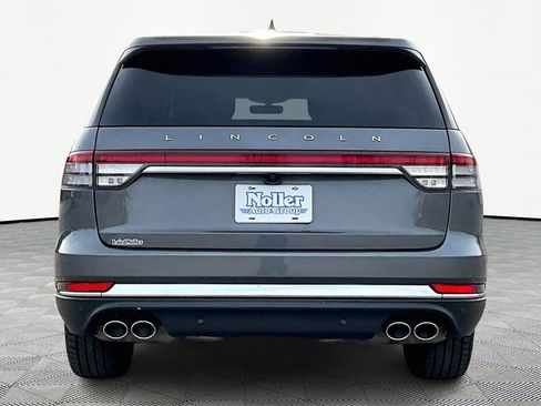 Used 2024 Lincoln Aviator Reserve image 4