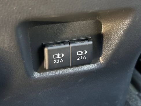 Used 2019 Toyota RAV4 XSE w/ XSE Weather Package AWD/4WD image 24
