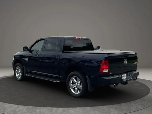 Used 2017 RAM 1500 Express AWD/4WD image 6