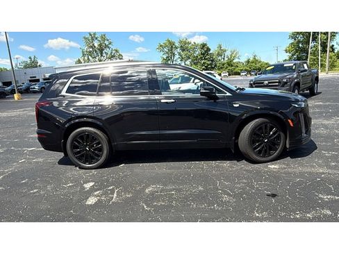 Used 2021 Cadillac XT6 Premium Luxury w/ LPO, ONYX Package AWD/4WD image 10