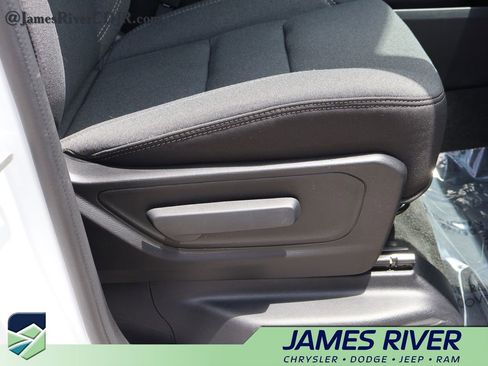 Used 2023 RAM 1500 Big Horn AWD/4WD image 10