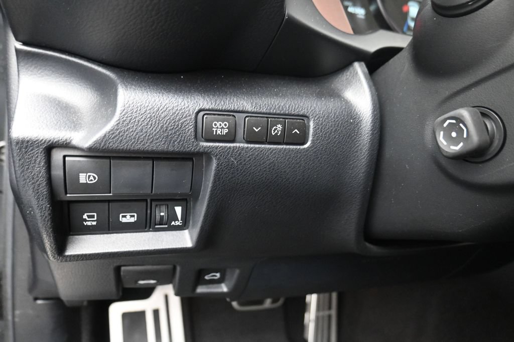 Used 2024 Lexus IS 350 F Sport RWD image 11
