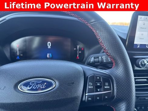 Used 2025 Ford Escape ST-Line image 12