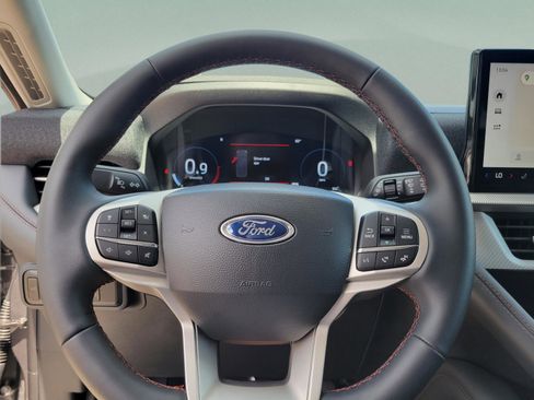 New 2026 Ford Explorer Active image 11