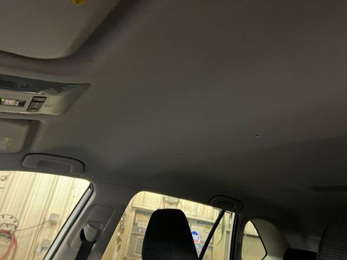 Used 2022 Toyota RAV4 LE image 25