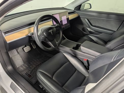 Used 2018 Tesla Model 3 Long Range RWD image 18