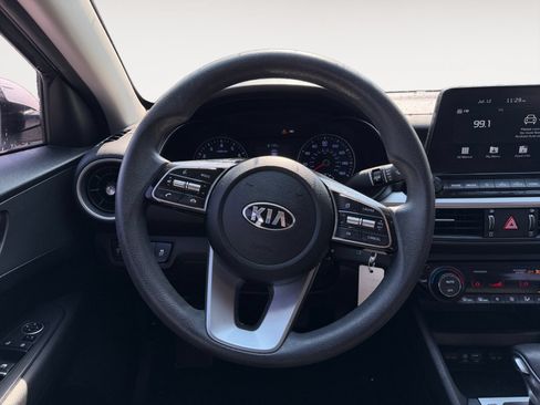 Used 2019 Kia Forte LXS FWD image 12