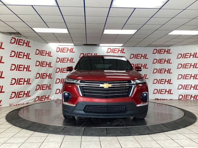 Used 2023 Chevrolet Traverse LT w/ LPO, Floor Liner Package AWD/4WD image 2