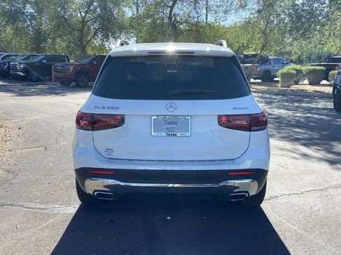 Used 2020 Mercedes-Benz GLB 250 4MATIC image 5
