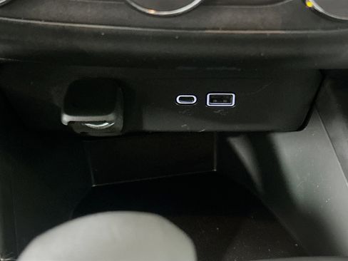 Used 2025 Chevrolet Trax LS image 25