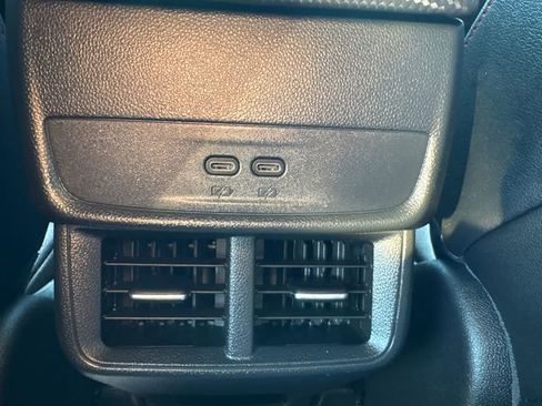 Used 2025 Chevrolet Equinox RS image 16