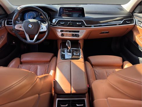 Used 2019 BMW 740i xDrive 740i xDrive w/ Executive Package image 17