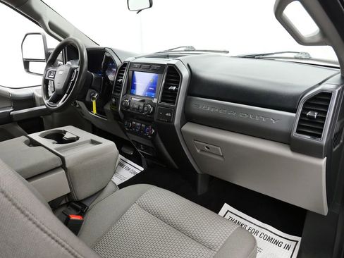 Used 2020 Ford F250 XLT w/ XLT Premium Package image 16
