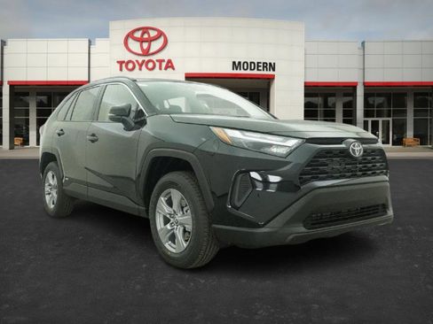 New 2025 Toyota RAV4 XLE image 30