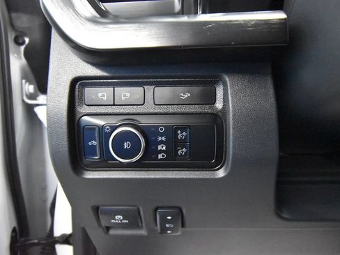 Used 2024 Ford F350 Lariat w/ Lariat Ultimate Package AWD/4WD image 10
