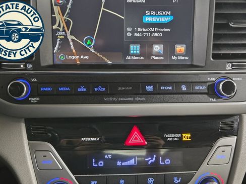 Used 2017 Hyundai Elantra Limited w/ Limited Ultimate Package 05 FWD image 16