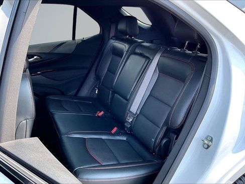 Used 2023 Chevrolet Equinox RS w/ RS Leather Package AWD/4WD image 27
