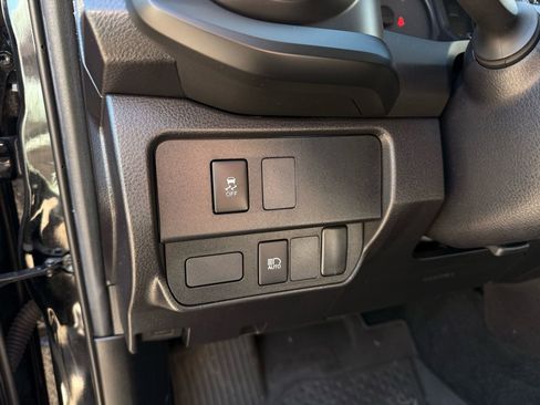 Used 2023 Toyota Tacoma SR image 31