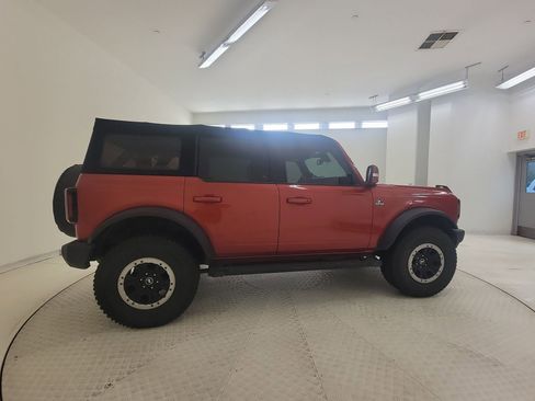 Used 2022 Ford Bronco Outer Banks w/ Sasquatch Package image 6