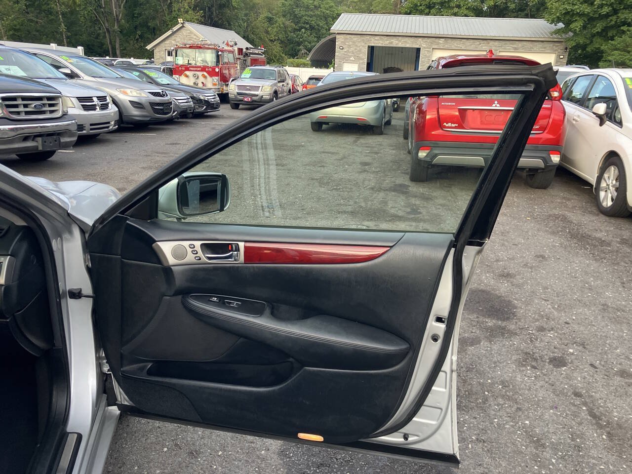 Used 2006 Lexus ES 330 w/ DVD Navigation System Pkg FWD image 20