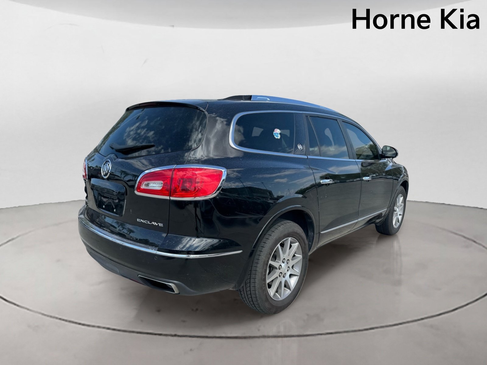 Used 2016 Buick Enclave Leather FWD image 4