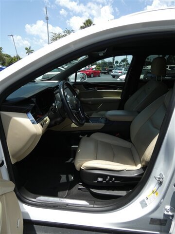 Used 2017 Cadillac XT5 Luxury AWD/4WD image 39