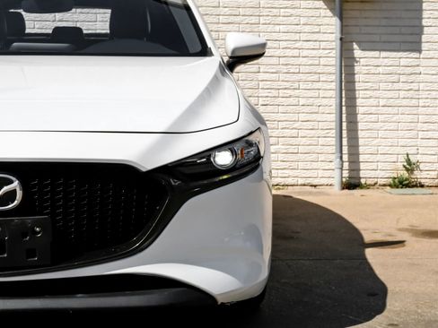 Used 2019 MAZDA MAZDA3 Hatchback w/ Preferred Package FWD image 46