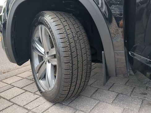 Used 2019 Volkswagen Atlas SEL R-Line AWD/4WD image 39