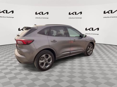 Used 2024 Ford Escape ST-Line AWD/4WD image 2