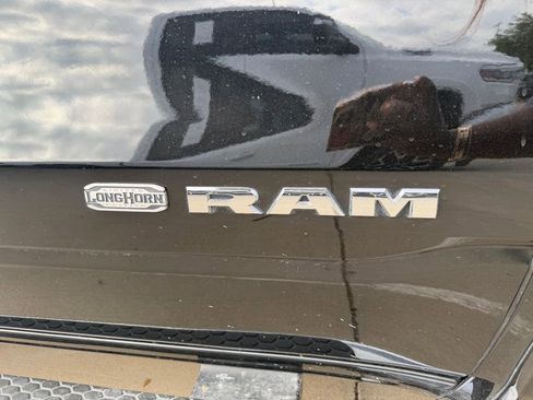 Used 2022 RAM 1500 Limited w/ Body Color Bumper Group image 10