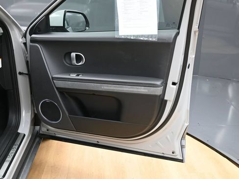 Used 2022 Hyundai Ioniq 5 Limited AWD/4WD image 37