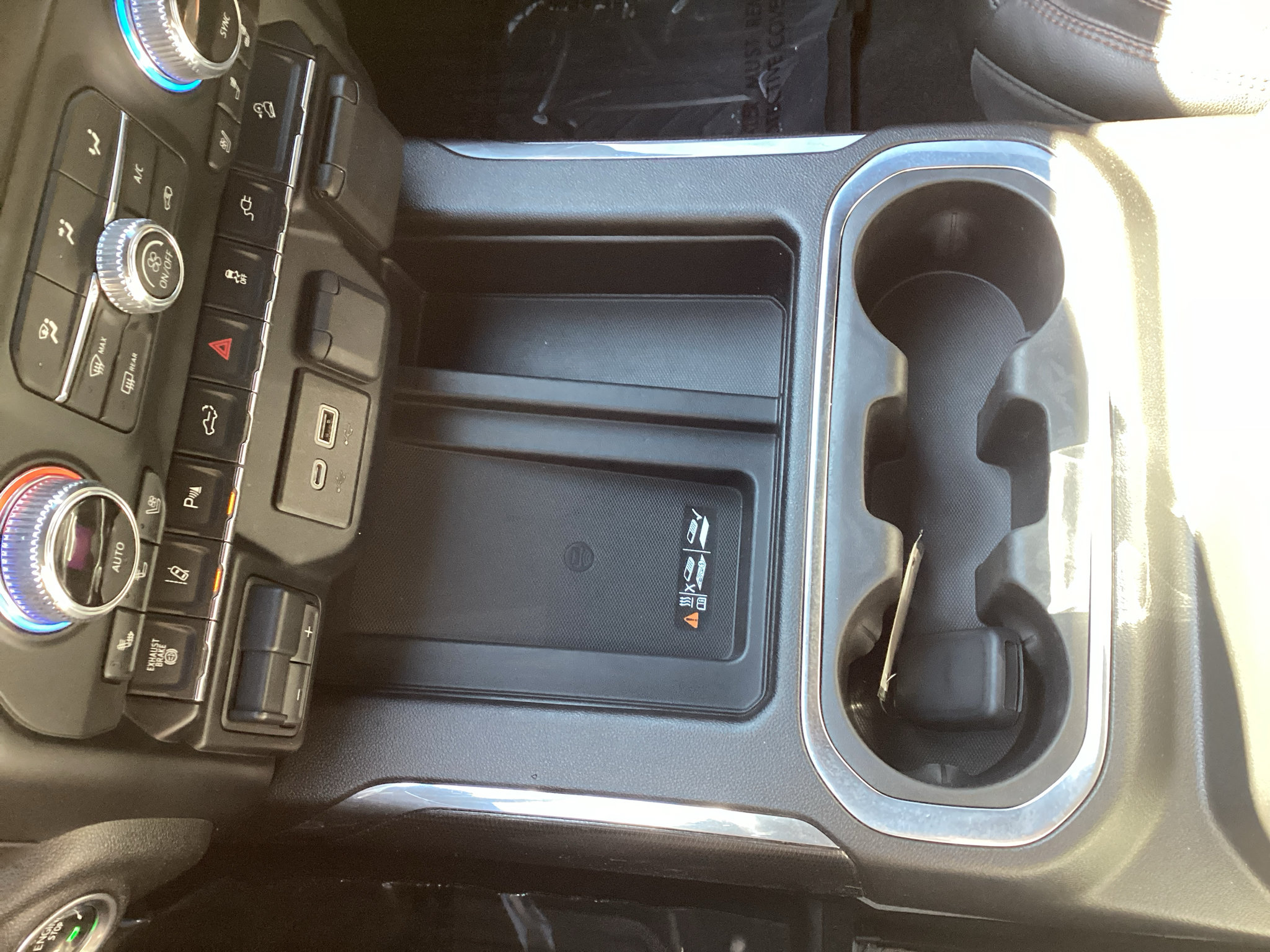 Used 2020 GMC Sierra 2500 AT4 w/ AT4 Premium Package AWD/4WD image 25