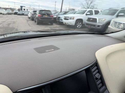 Used 2013 INFINITI JX35 AWD w/ Premium Pkg image 48